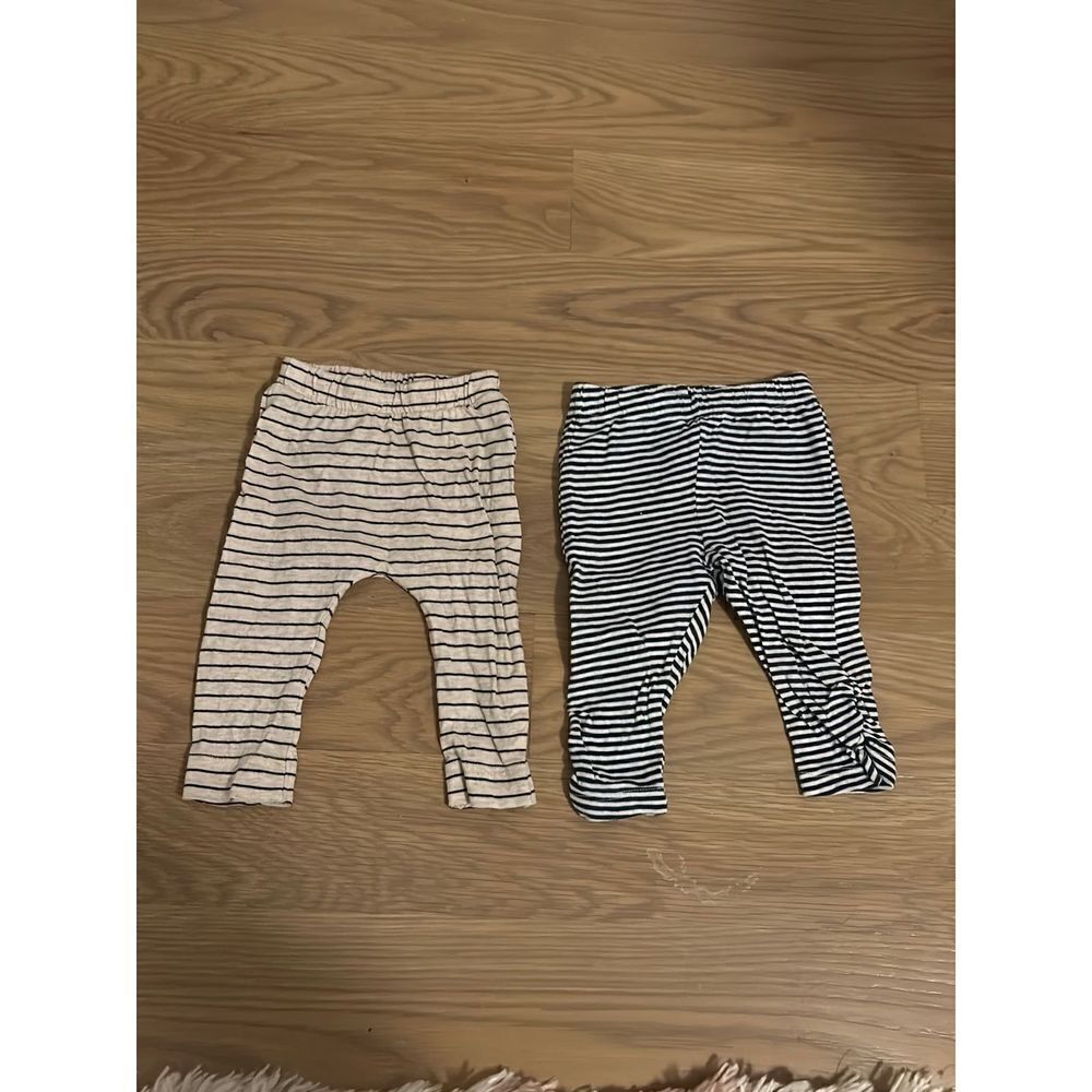 Old navy leggings stripes 3-6M